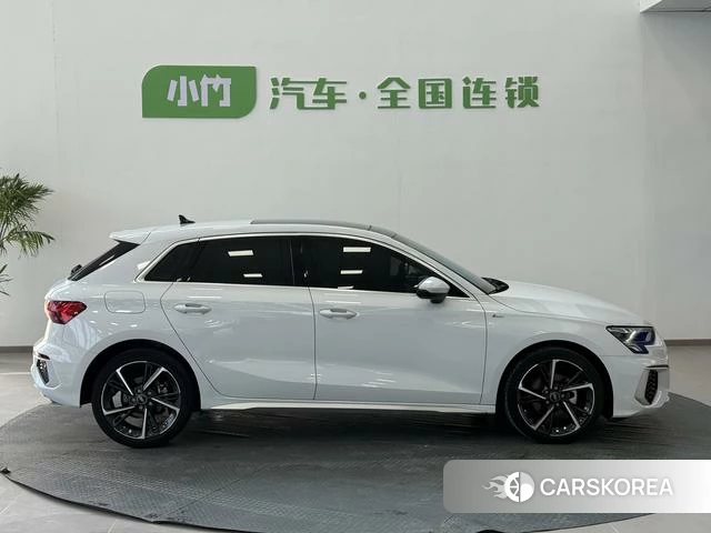 Audi A3 2023 Белый из Китая, фото 2