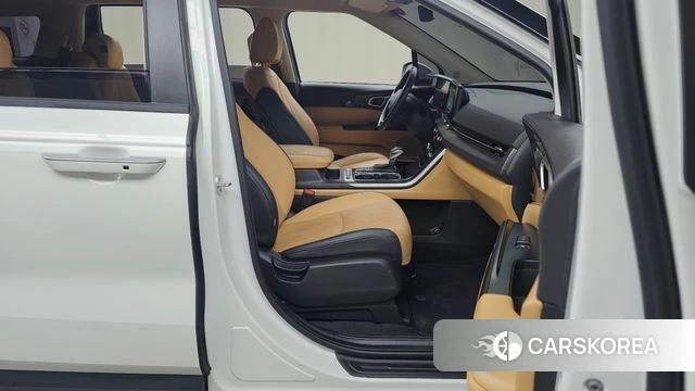 Kia Carnival 4th generation 2022 Белый из Кореи, фото 2