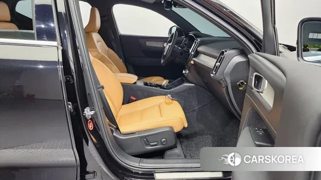 Volvo XC40 2020 Черный из Кореи, фото 2