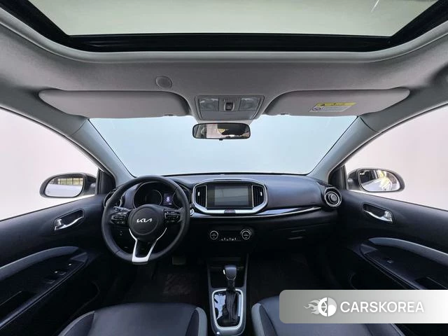 Kia Yi Ran 2022 Белый из Китая, фото 2
