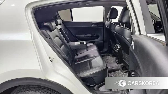 Kia Sportage 4th Generation 2018 Белый из Кореи, фото 2