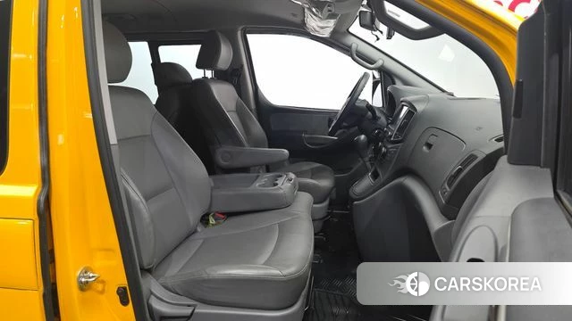 Hyundai The New Grand Starex 2018 Желтый из Кореи, фото 2