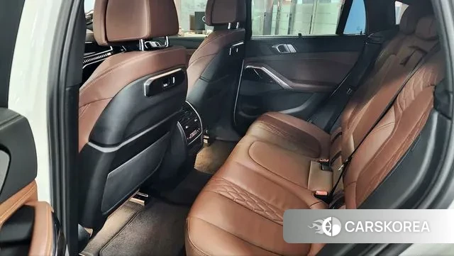 BMW X6 (G06) 2023 Белый из Кореи, фото 2