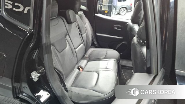 Jeep Renegade 2018 Черный из Кореи, фото 2