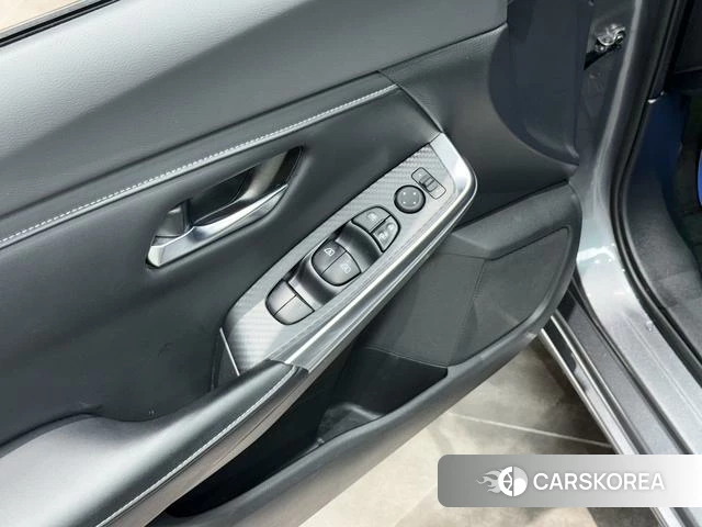 Nissan Xuan Yi 2022 Темно-серый из Китая, фото 2