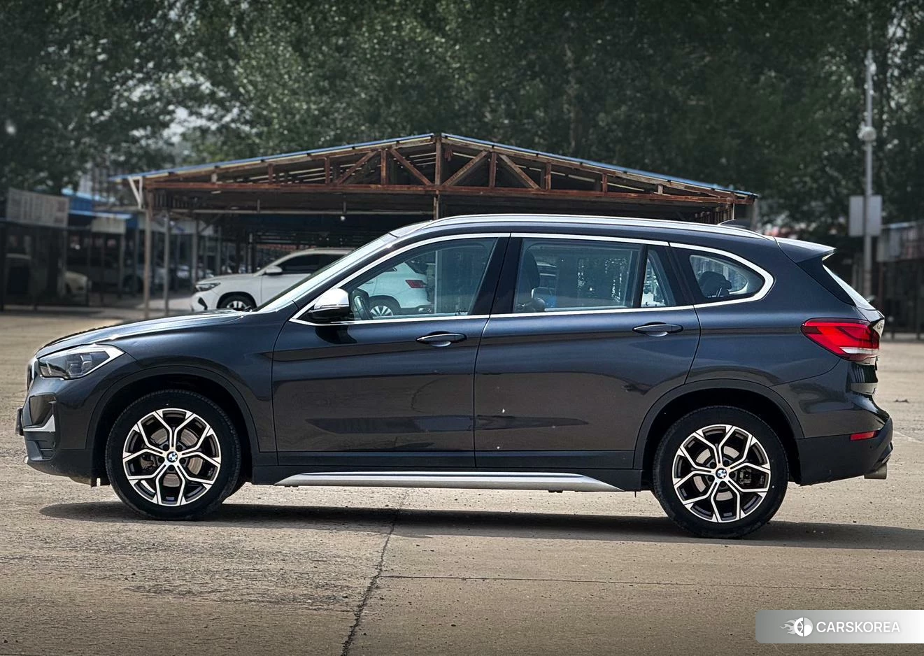 BMW X1 2021 Черный из Китая, фото 2
