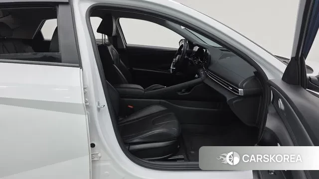 Hyundai Avante (CN7) 2021 Белый из Кореи, фото 2