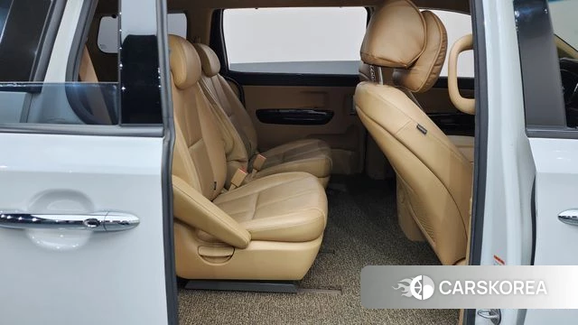 Kia The New Carnival 2018 Белый из Кореи, фото 2