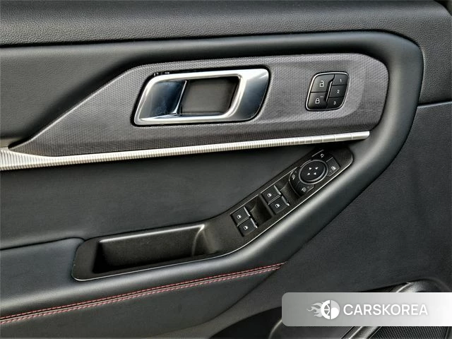 Ford Explorer 6th Generation 2025 Белый из Кореи, фото 2