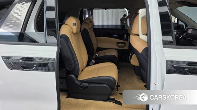 Kia Carnival 4th generation 2023 Белый из Кореи, фото 2