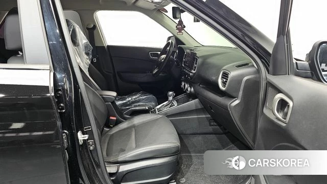 Hyundai Venue 2021 Черный из Кореи, фото 2