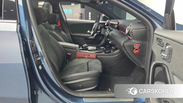Mercedes-Benz A-Class W177 2023 Синий из Кореи, фото 2