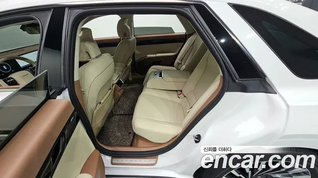 Hyundai Grandeur Hybrid (GN7) 2023 Белый из Кореи, фото 2