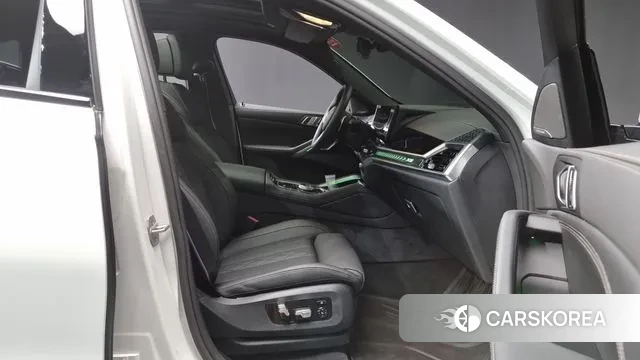 BMW X6 (G06) 2025 Белый из Кореи, фото 2