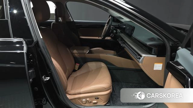 Hyundai Grandeur Hybrid (GN7) 2023 Черный из Кореи, фото 2