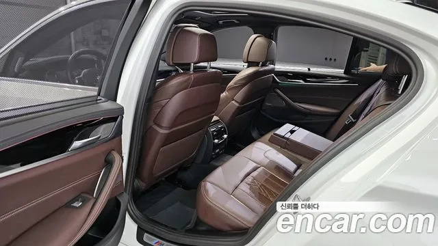 BMW 5 Series (G30) 2022 Белый из Кореи, фото 2