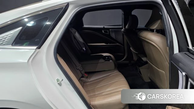 Kia K8 Hybrid 2023 Белый из Кореи, фото 2