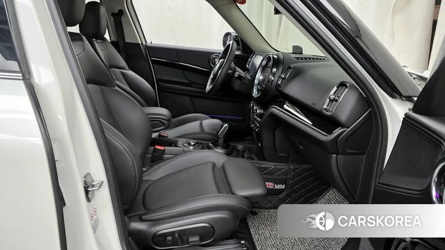 Mini Cooper Countryman 2024 Белый из Кореи, фото 2