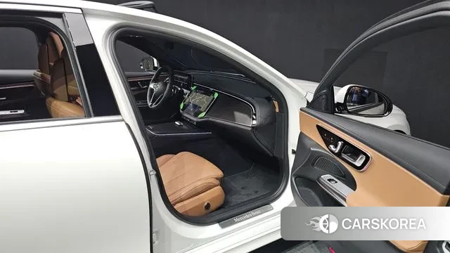 Mercedes-Benz E-Class W214 2025 Белый из Кореи, фото 2