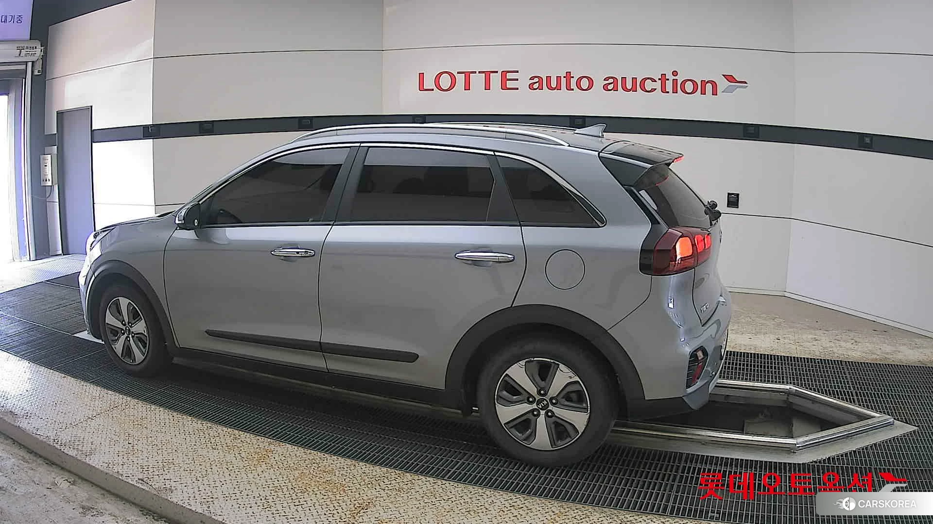 Kia Niro Hybrid 2021 Steelgray из Кореи, фото 2