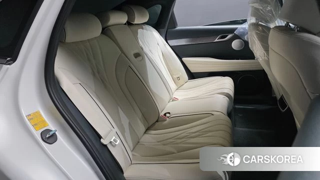 Genesis Electrified G80 (RG3) 2022 Белый из Кореи, фото 2