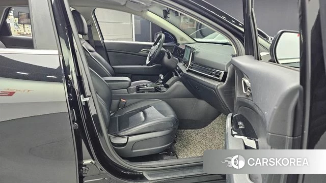 Kia Sportage 5th Generation 2021 Черный из Кореи, фото 2