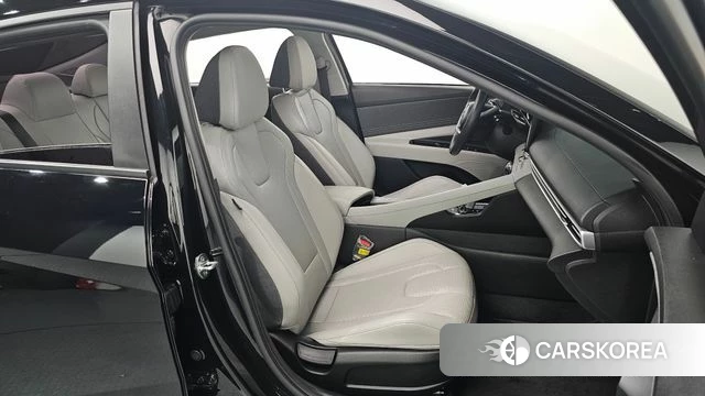 Hyundai Avante Hybrid (CN7) 2021 Черный из Кореи, фото 2