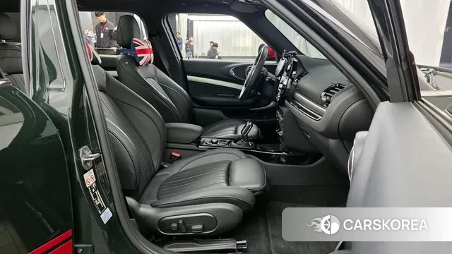 Mini Cooper S Clubman 2023 Зеленый из Кореи, фото 2