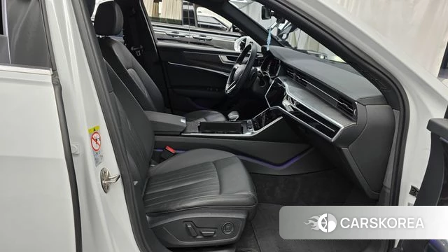 Audi A6 (C8) 2019 Белый из Кореи, фото 2