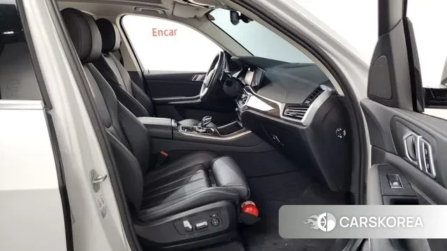 BMW X5 (G05) 2022 Белый из Кореи, фото 2