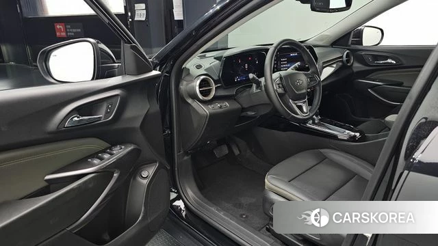 Chevrolet (GM Daewoo) Trax Crossover 2023 Черный из Кореи, фото 2