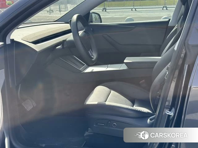 Tesla Model Y 2025 Темно-серый из Китая, фото 2