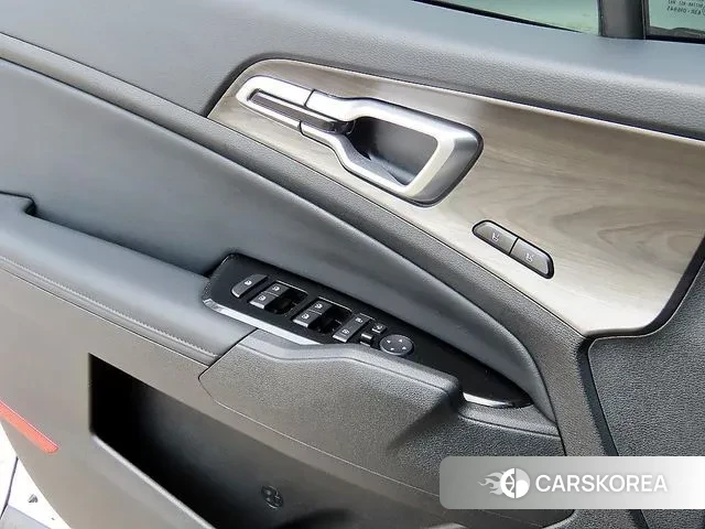 Kia Sportage 5th Generation 2022 Белый из Кореи, фото 2