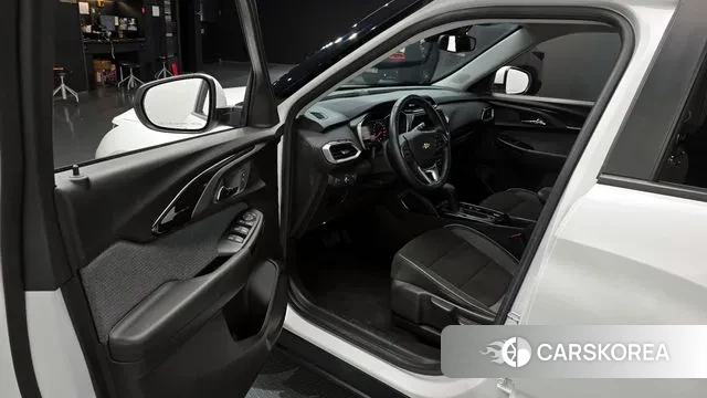 Chevrolet (GM Daewoo) Trailblazer 2021 Белый из Кореи, фото 2