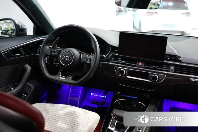 Audi S4 2023 Черный из Китая, фото 2