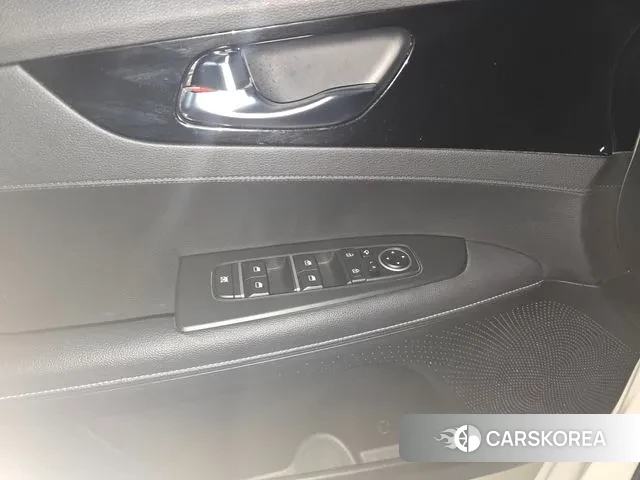 Kia The New K3 2nd generation 2023 Белый из Кореи, фото 2