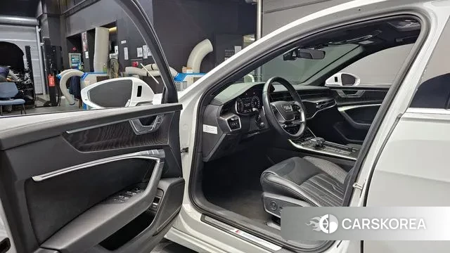 Audi A6 (C8) 2022 Белый из Кореи, фото 2