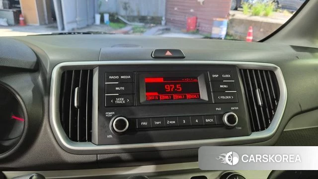 Kia The New Kia Ray 2022 Белый из Кореи, фото 2