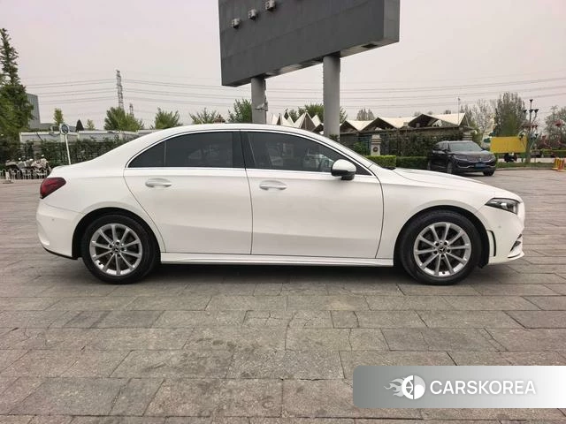 Mercedes-Benz Class A 2020 Белый из Китая, фото 2