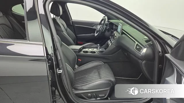 Genesis G70 2018 Черный из Кореи, фото 2