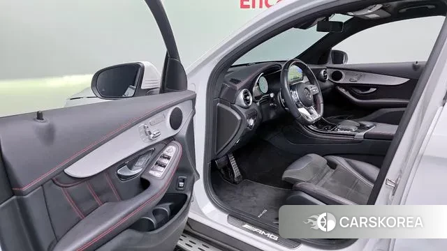 Mercedes-Benz GLC-Class X253 2023 Белый из Кореи, фото 2