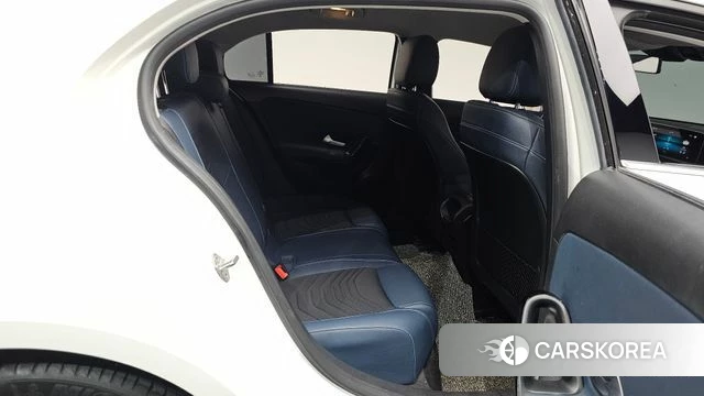 Mercedes-Benz A-Class W177 2019 Белый из Кореи, фото 2