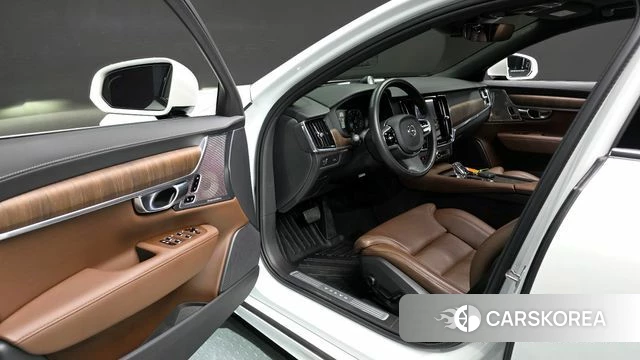 Volvo S90 2021 Белый из Кореи, фото 2