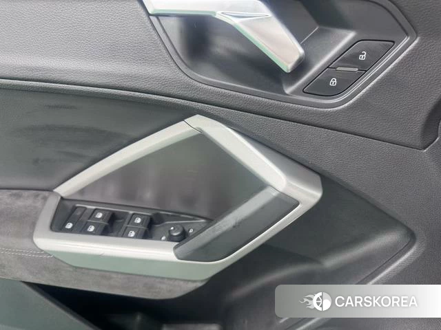 Audi Q3 2021 Красный из Китая, фото 2