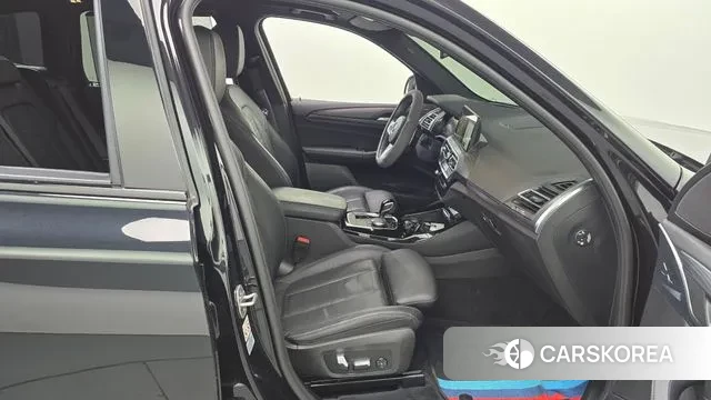 BMW X3 (G01) 2022 Черный из Кореи, фото 2