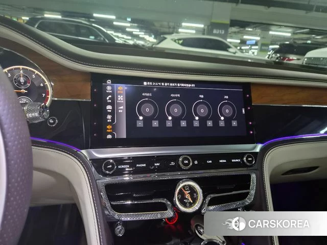 Bentley Flying Spur 3rd Generation 2023 Темно-зеленый из Кореи, фото 2