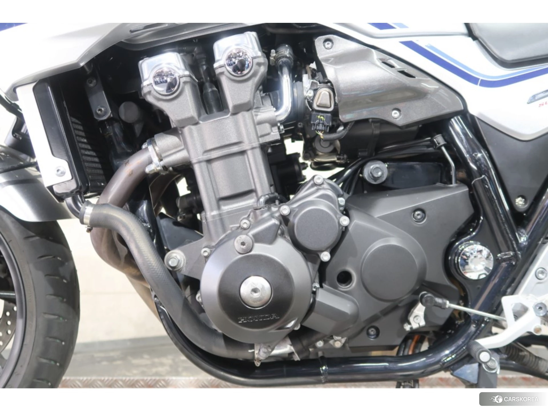 Проданный Honda CB1300SF BOLDOR ABS id 4184830 из Японии, фото 2