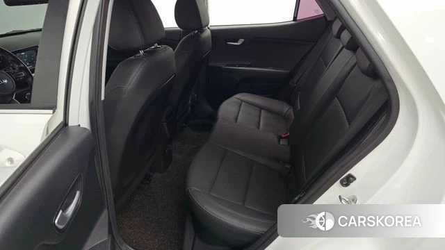 Kia Stonic 2020 Белый из Кореи, фото 2