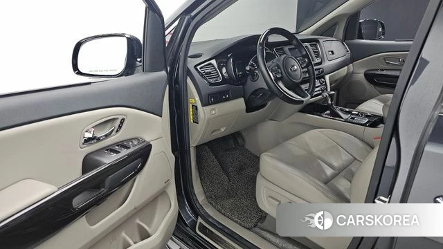 Kia The New Carnival 2018 Серый из Кореи, фото 2