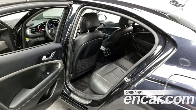 Genesis G70 2020 Черный из Кореи, фото 2